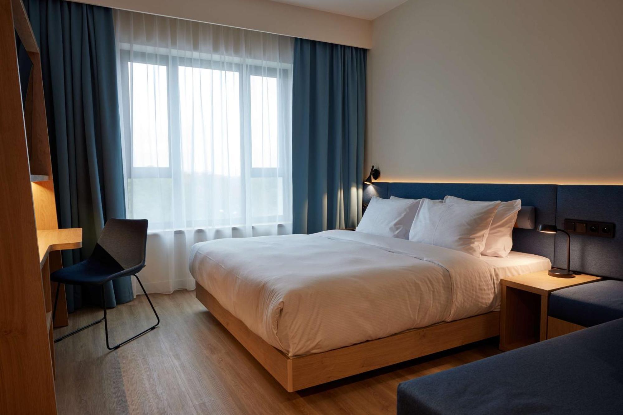 Hampton By Hilton Poznan Swarzedz Hotel Kültér fotó