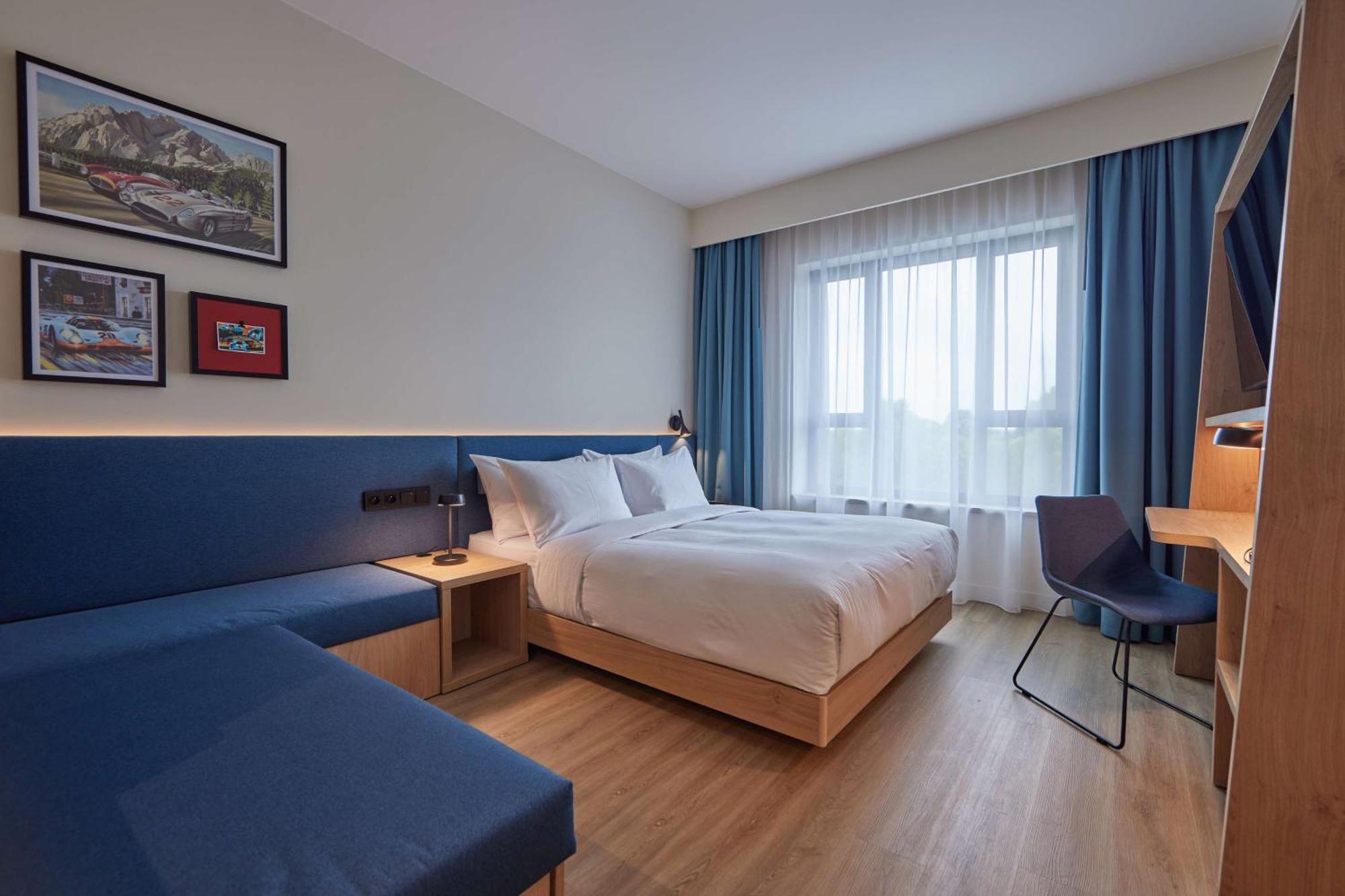 Hampton By Hilton Poznan Swarzedz Hotel Kültér fotó