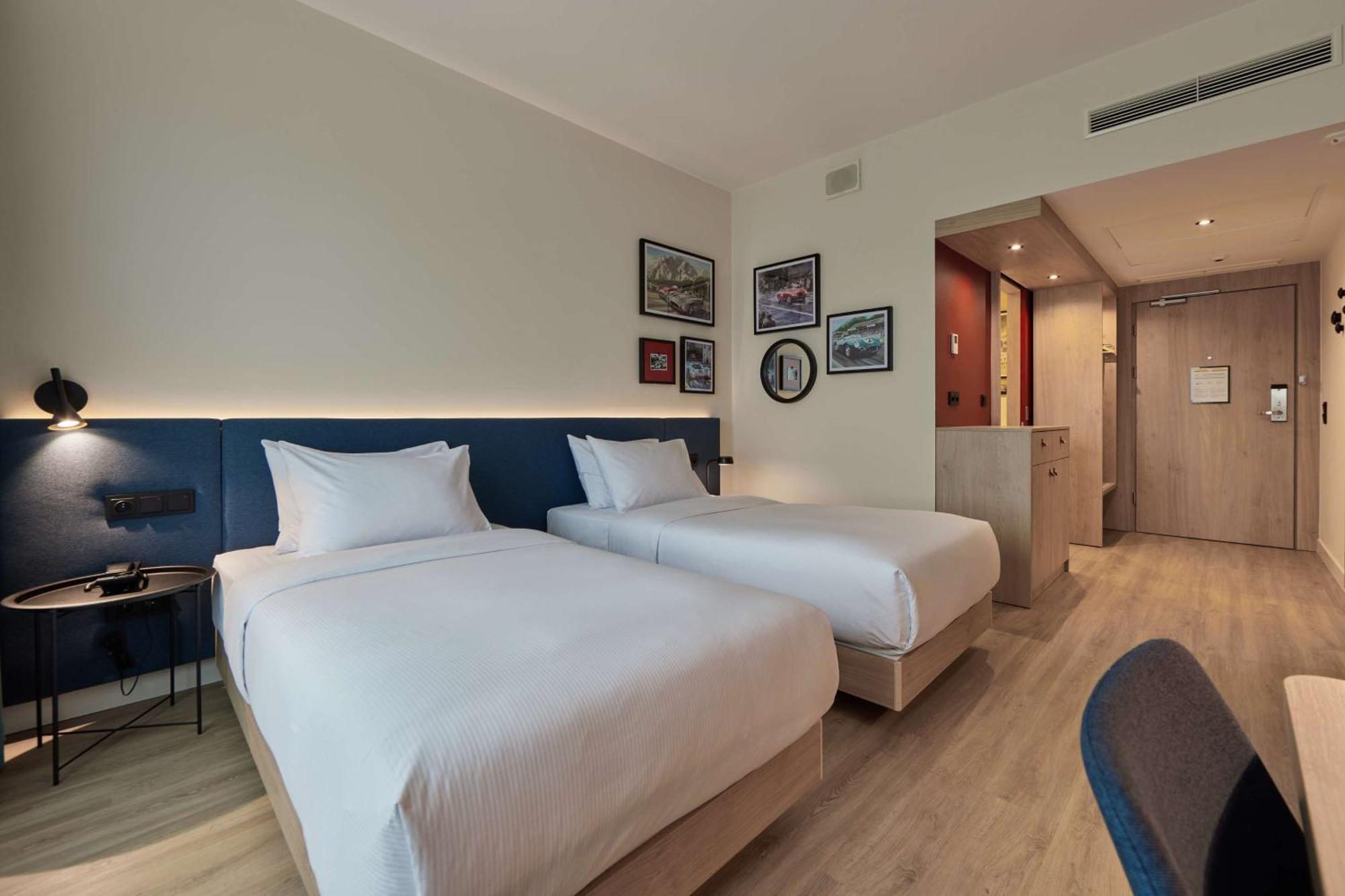 Hampton By Hilton Poznan Swarzedz Hotel Kültér fotó