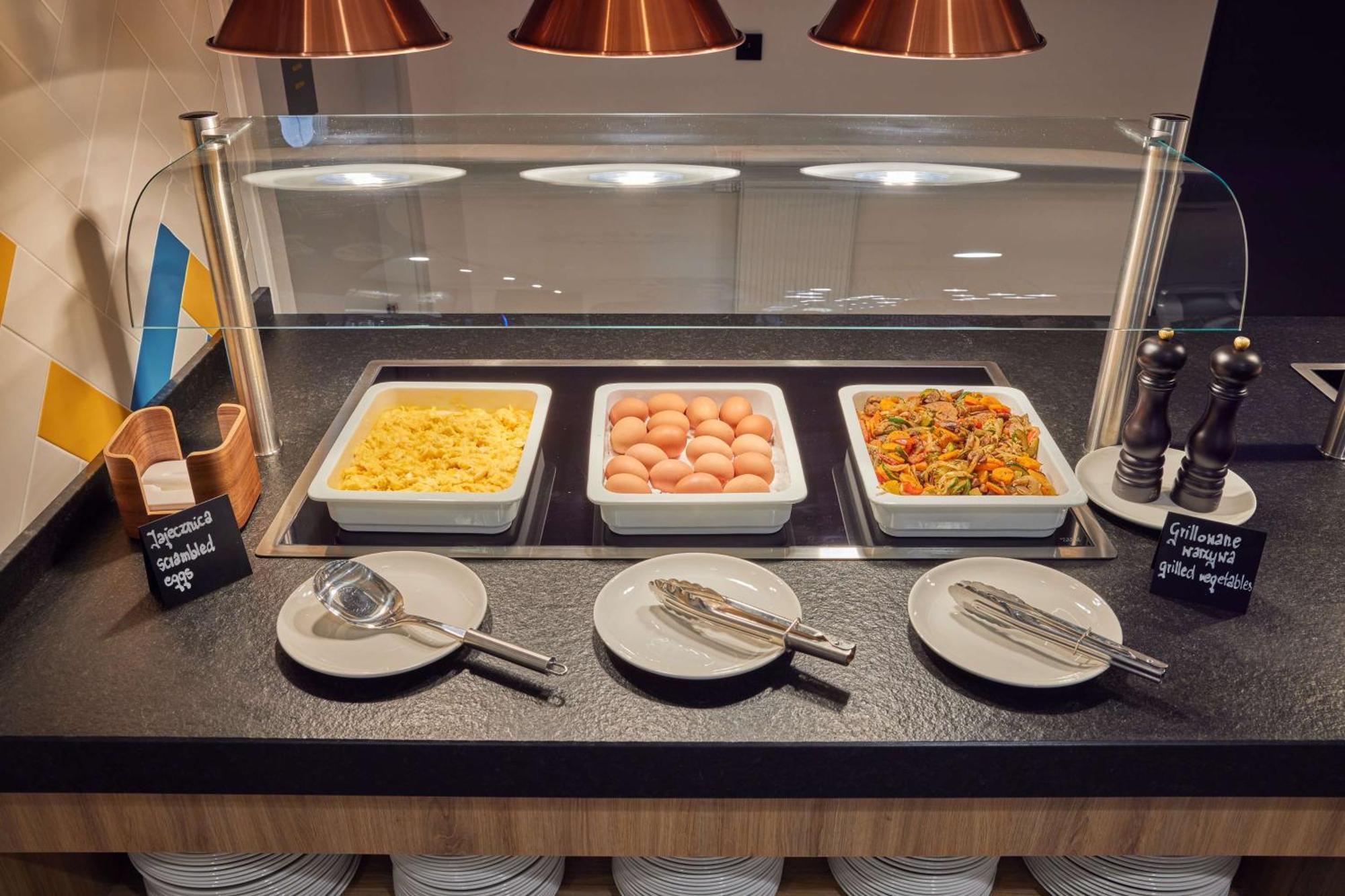 Hampton By Hilton Poznan Swarzedz Hotel Kültér fotó