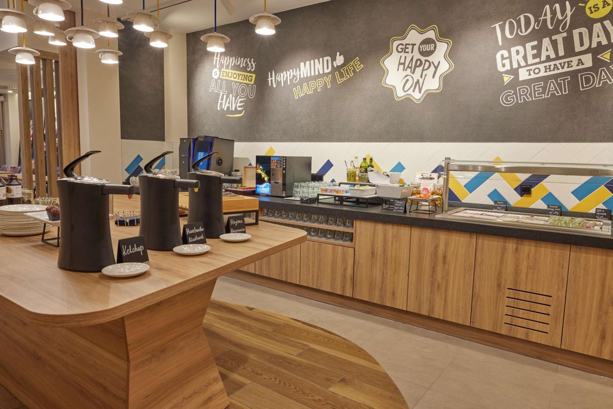 Hampton By Hilton Poznan Swarzedz Hotel Kültér fotó