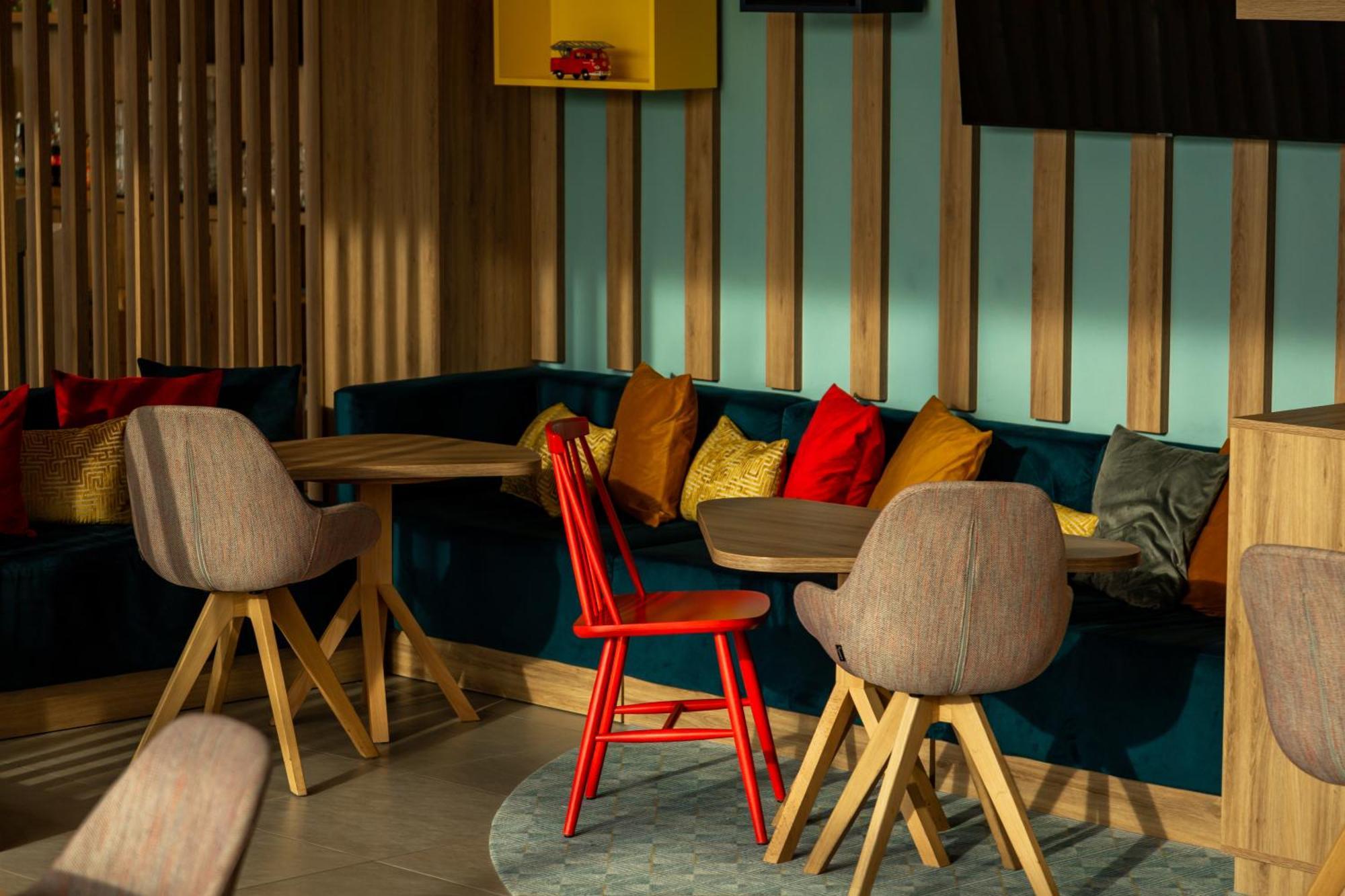 Hampton By Hilton Poznan Swarzedz Hotel Kültér fotó