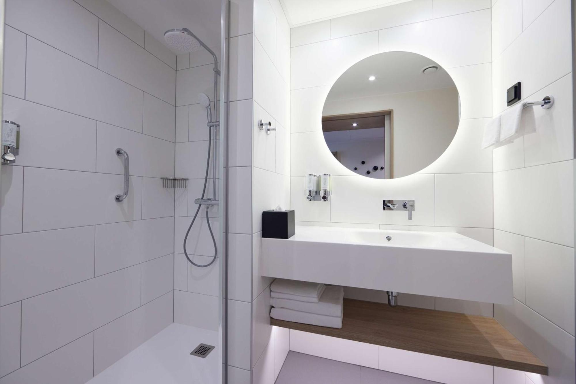 Hampton By Hilton Poznan Swarzedz Hotel Kültér fotó